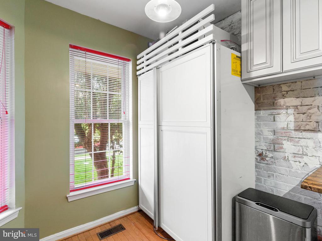 9314 Ispahan Loop Laurel, MD 20708 - Photo 16 of 46