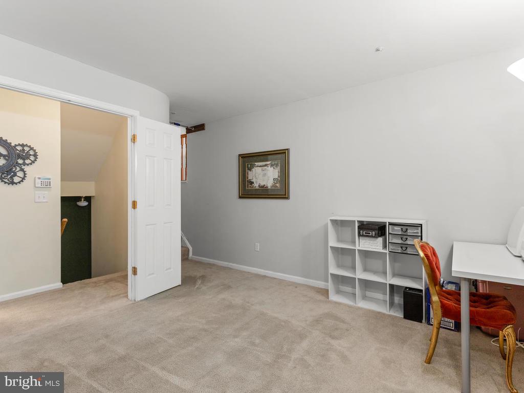 9314 Ispahan Loop Laurel, MD 20708 - Photo 34 of 46