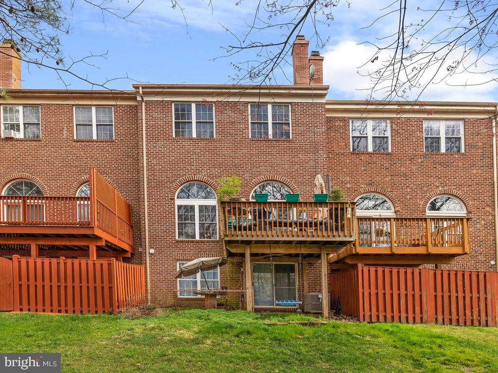 9314 Ispahan Loop Laurel, MD 20708 - Photo 44 of 46