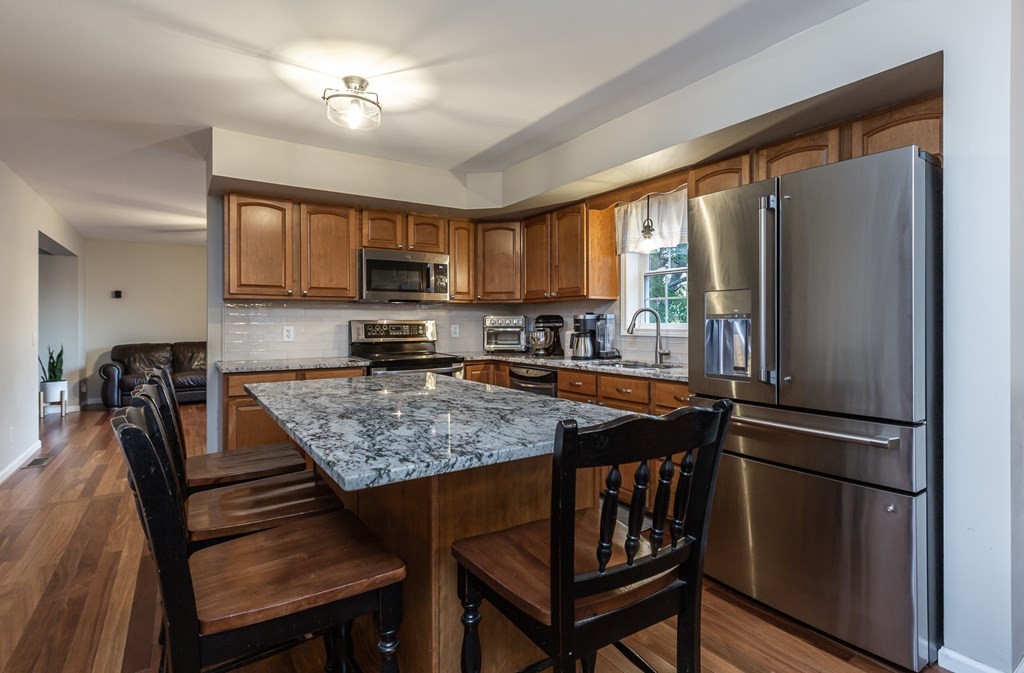 254 Wood Street Fall River, MA 02721 - Photo 7 of 28 Gallery Image 7
