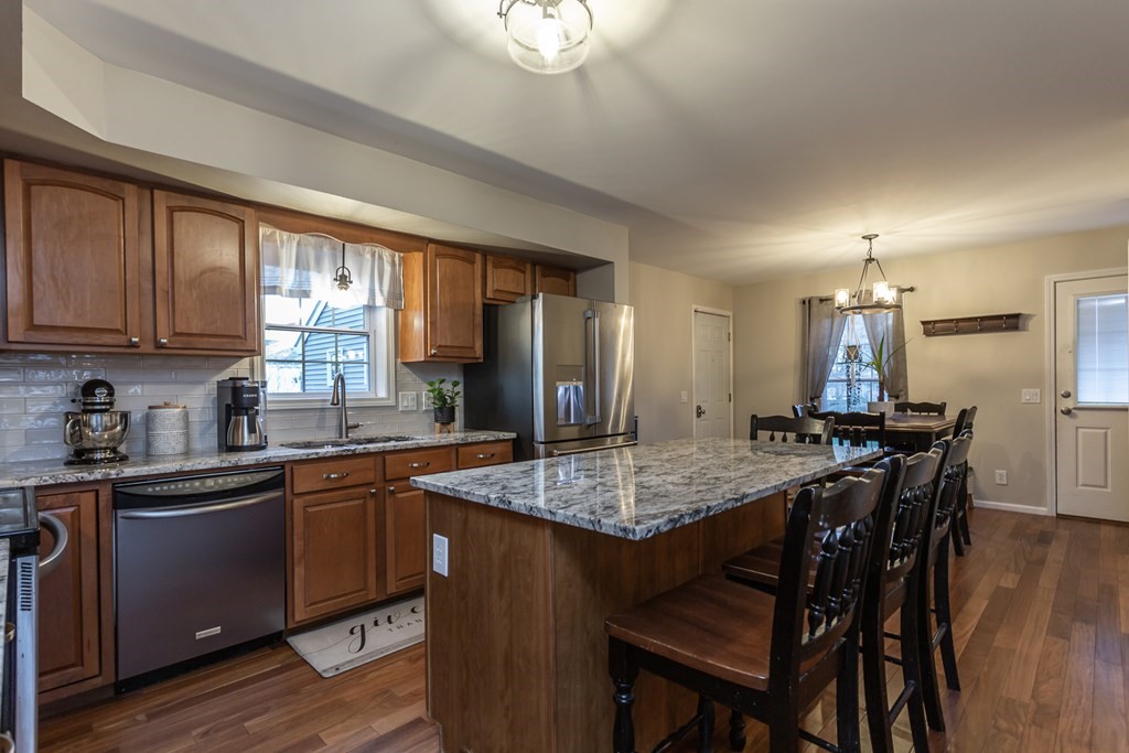 254 Wood Street Fall River, MA 02721 - Photo 8 of 28 Gallery Image 8