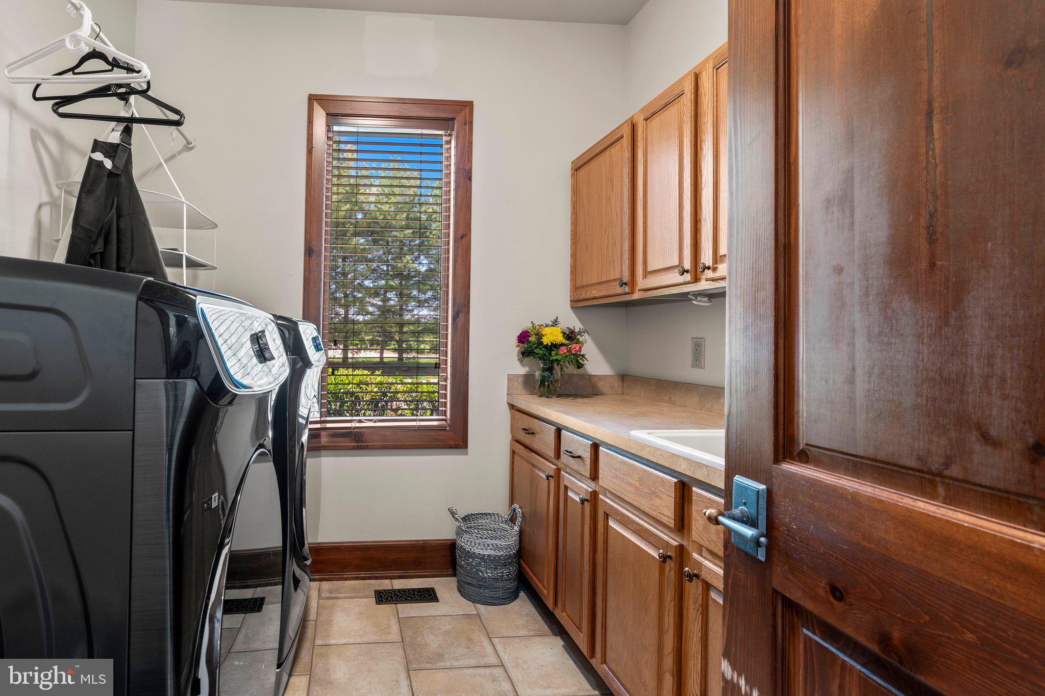 477 Heritage Sewell, NJ 08080 - Photo 33 of 64 Laundry Room