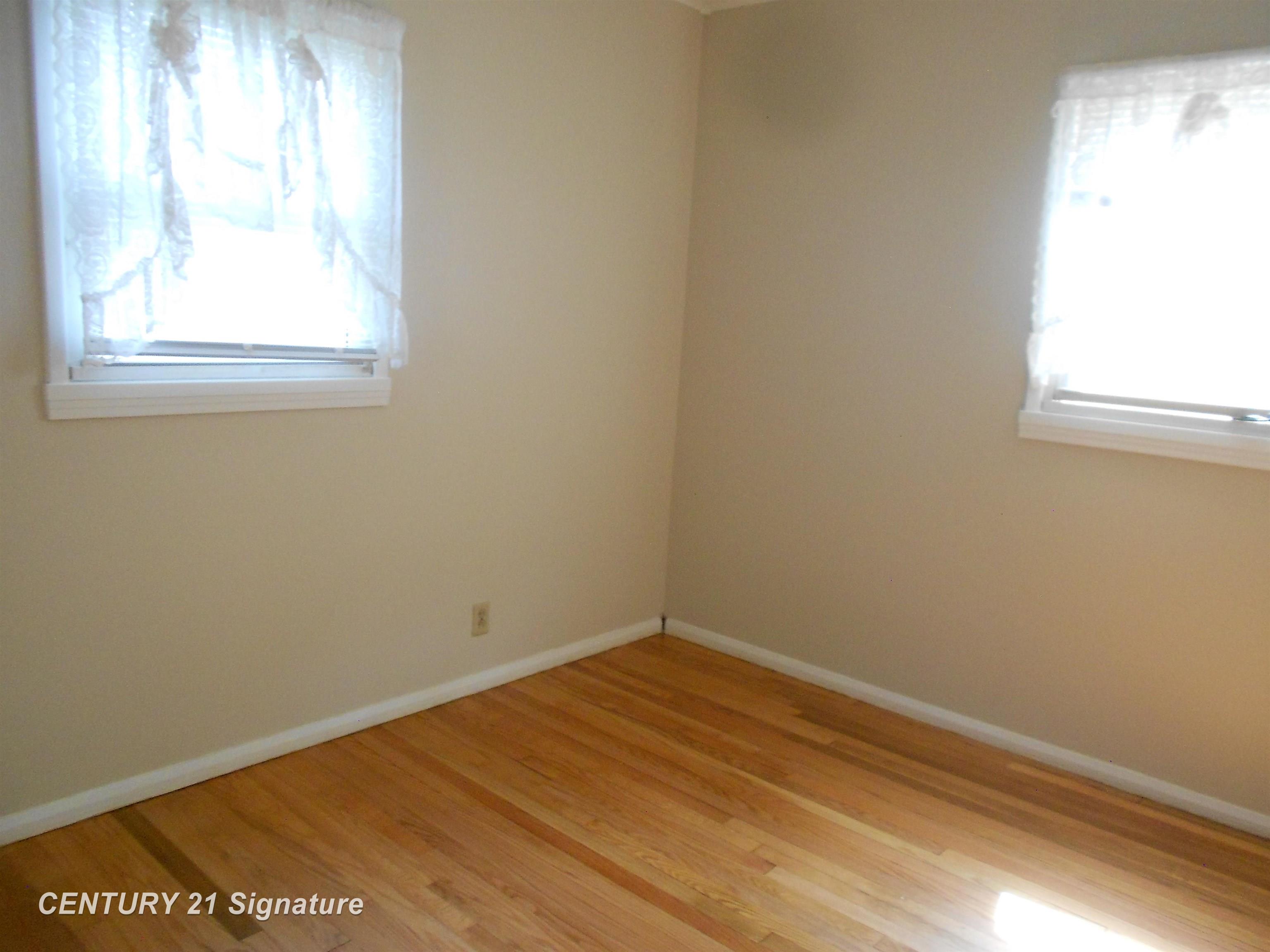 6975 Midland Road Freeland, MI 48623 - Photo 14 of 33 Gallery Image 14