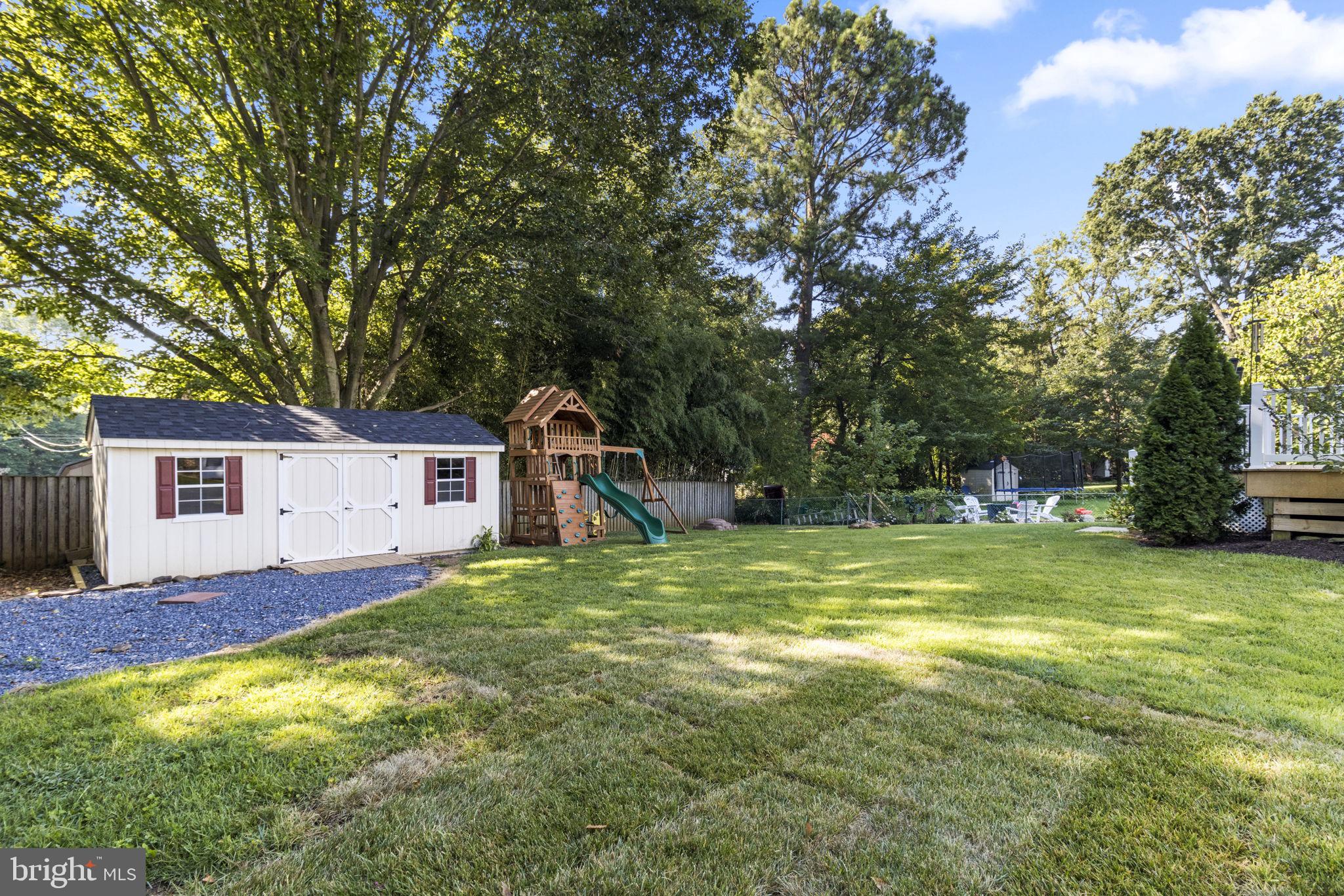 9 Wainwright Drive Annapolis, MD 21401 - Photo 30 of 41 Tons of space for all your 2 and 4 legged friends