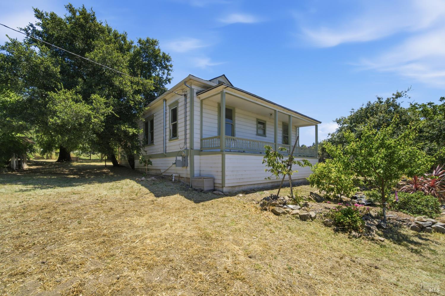 4570 Petaluma Hill Road Santa Rosa, CA 95404 - Photo 7 of 40