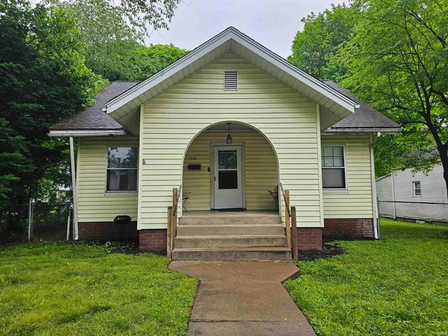 $1,100 | 216 South Grand Avenue, Evansville, IN 47713