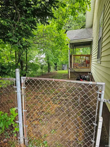 $1,100 | 216 South Grand Avenue, Evansville, IN 47713