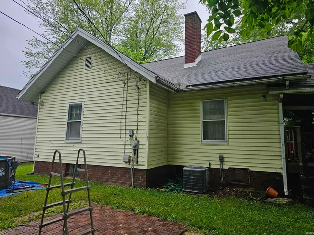 $1,100 | 216 South Grand Avenue, Evansville, IN 47713
