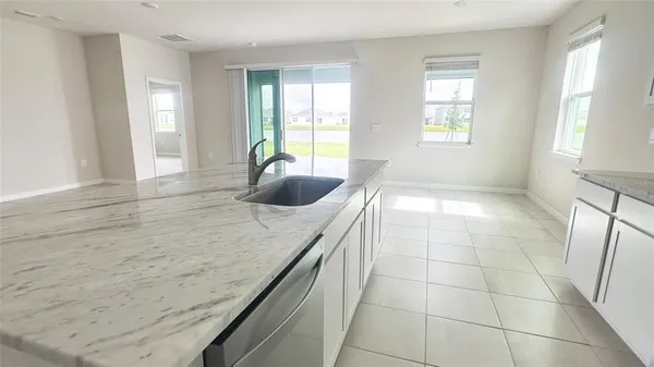 $3,350 | 17915 Cantarina Cove, Lakewood Ranch, FL 34211