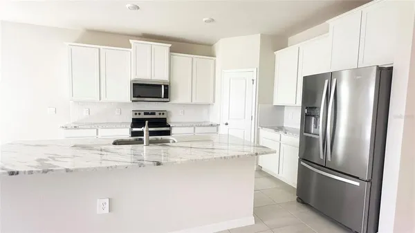 $3,350 | 17915 Cantarina Cove, Lakewood Ranch, FL 34211