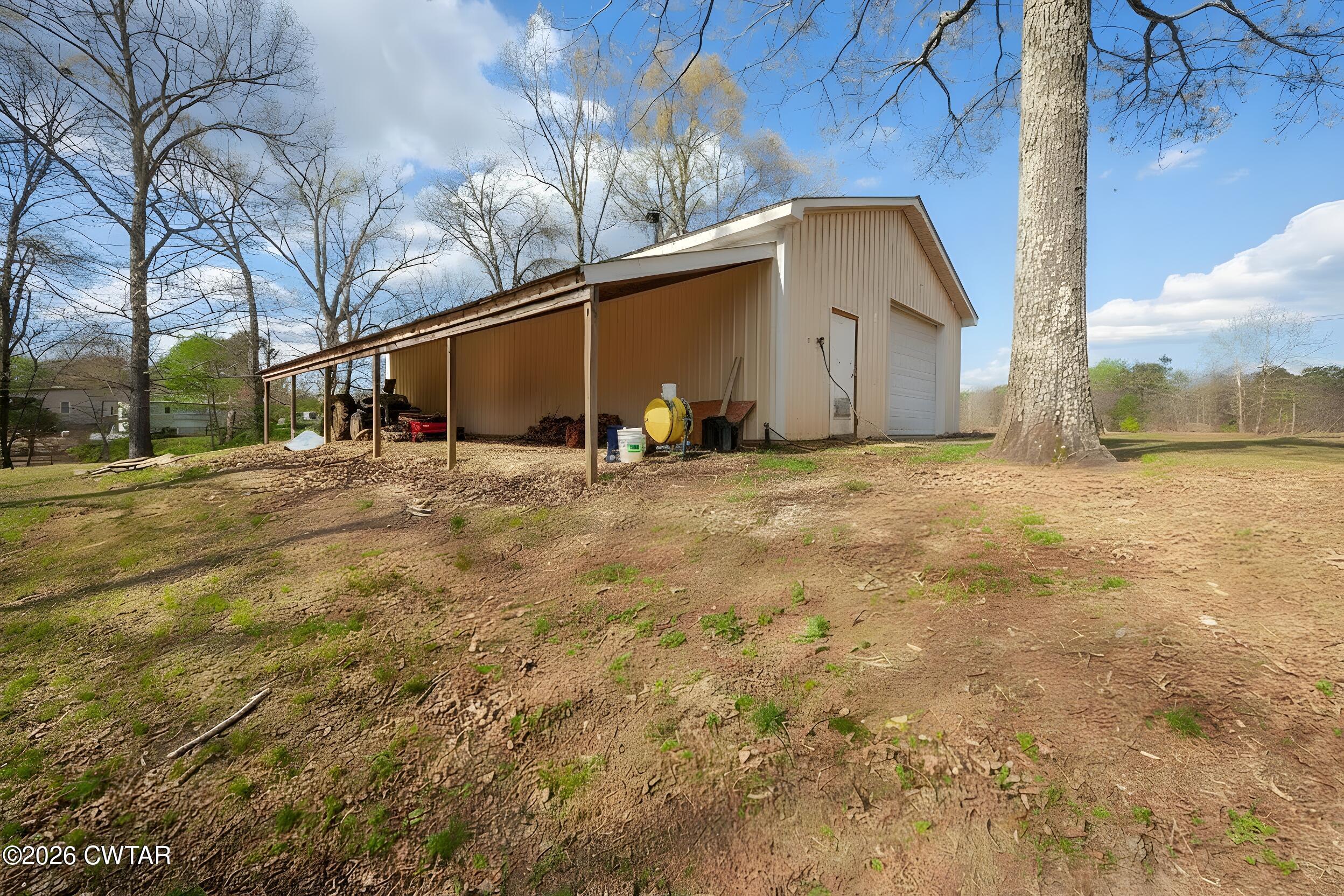 2100 Collins Road Medon, TN 38356 - Photo 20 of 28 Shop