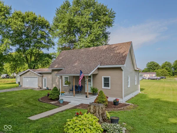 $205,000 | 12852 1st Street, Columbus, IN 47203
