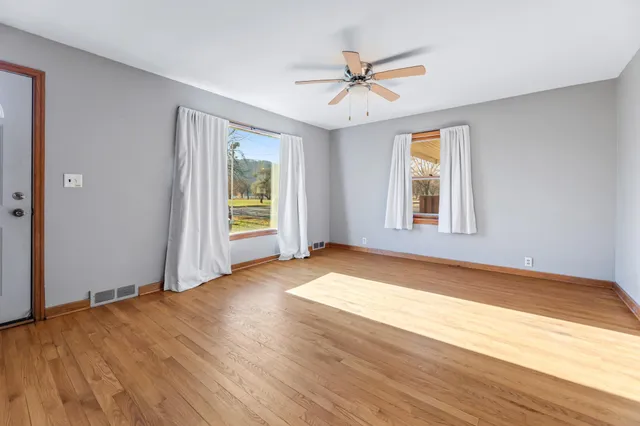 $269,900 | 616 East Sarnia Street, Winona, MN 55987