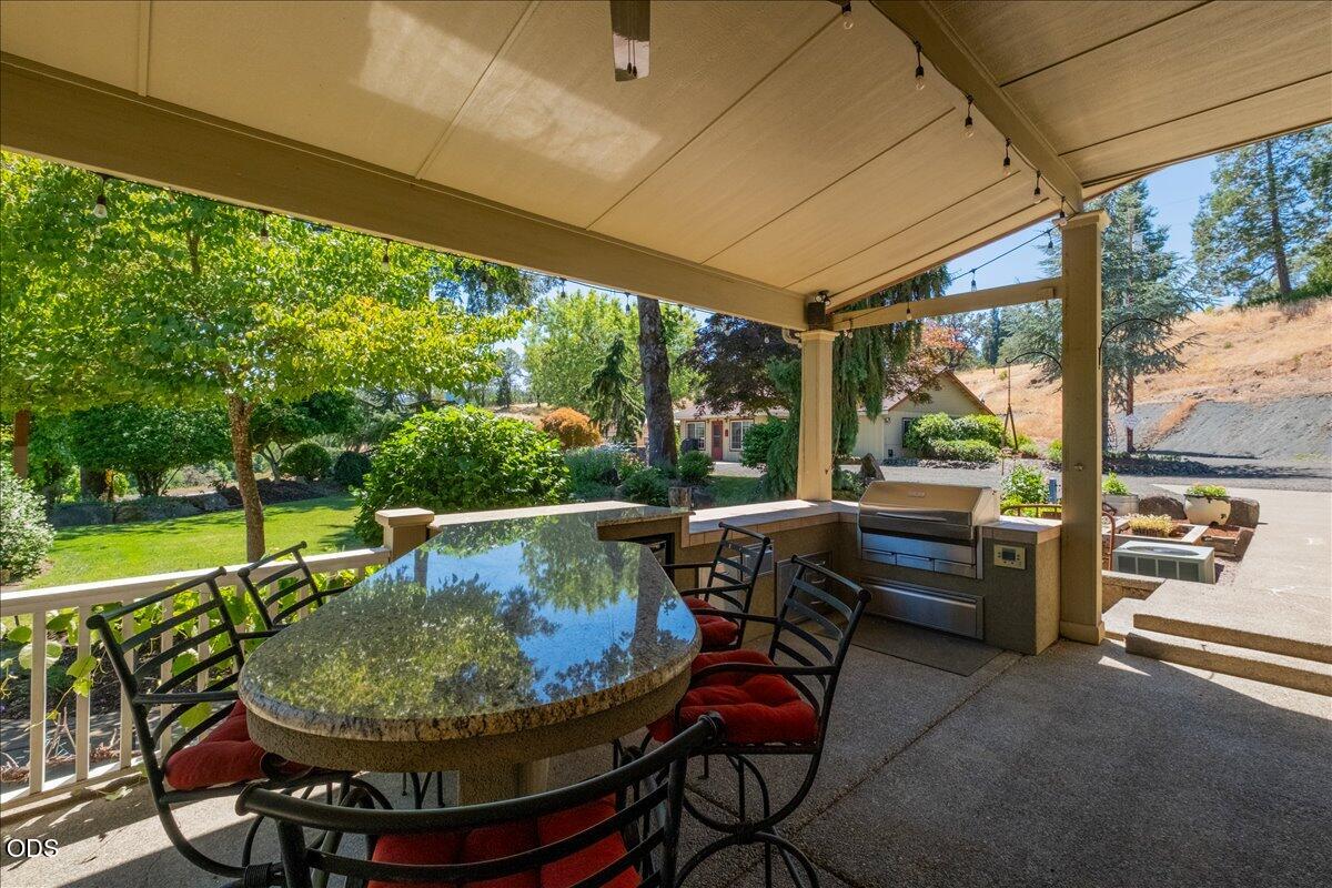106 Green Valley Road Oakland, OR 97462 - Photo 39 of 52