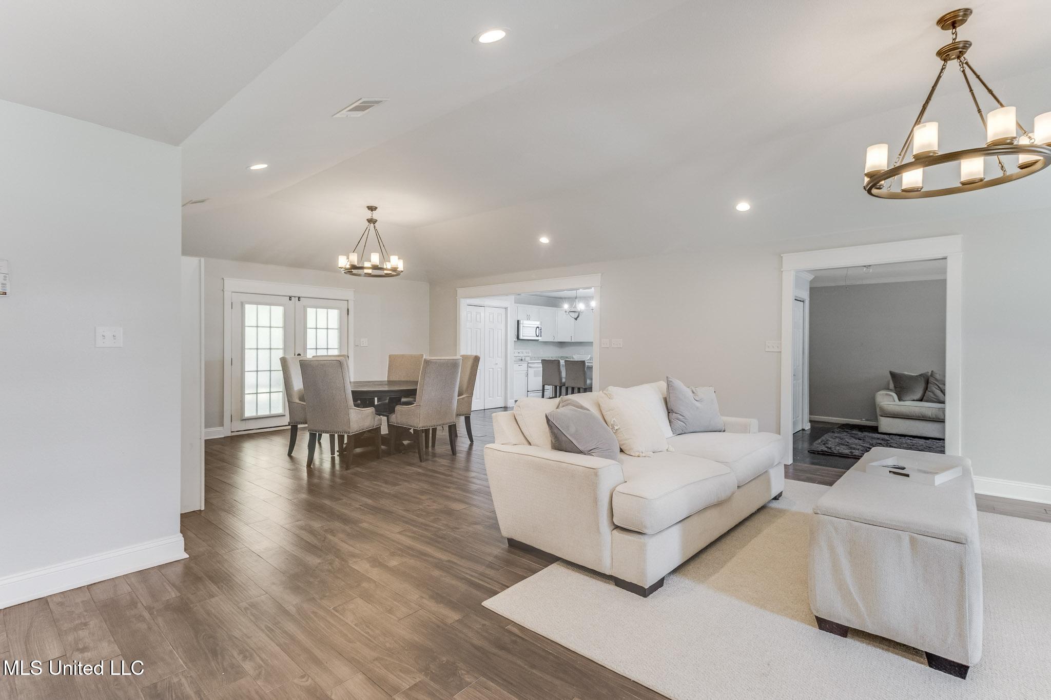 106 Piney Ridge Road Waveland, MS 39576 - Photo 13 of 25 IMG_5747