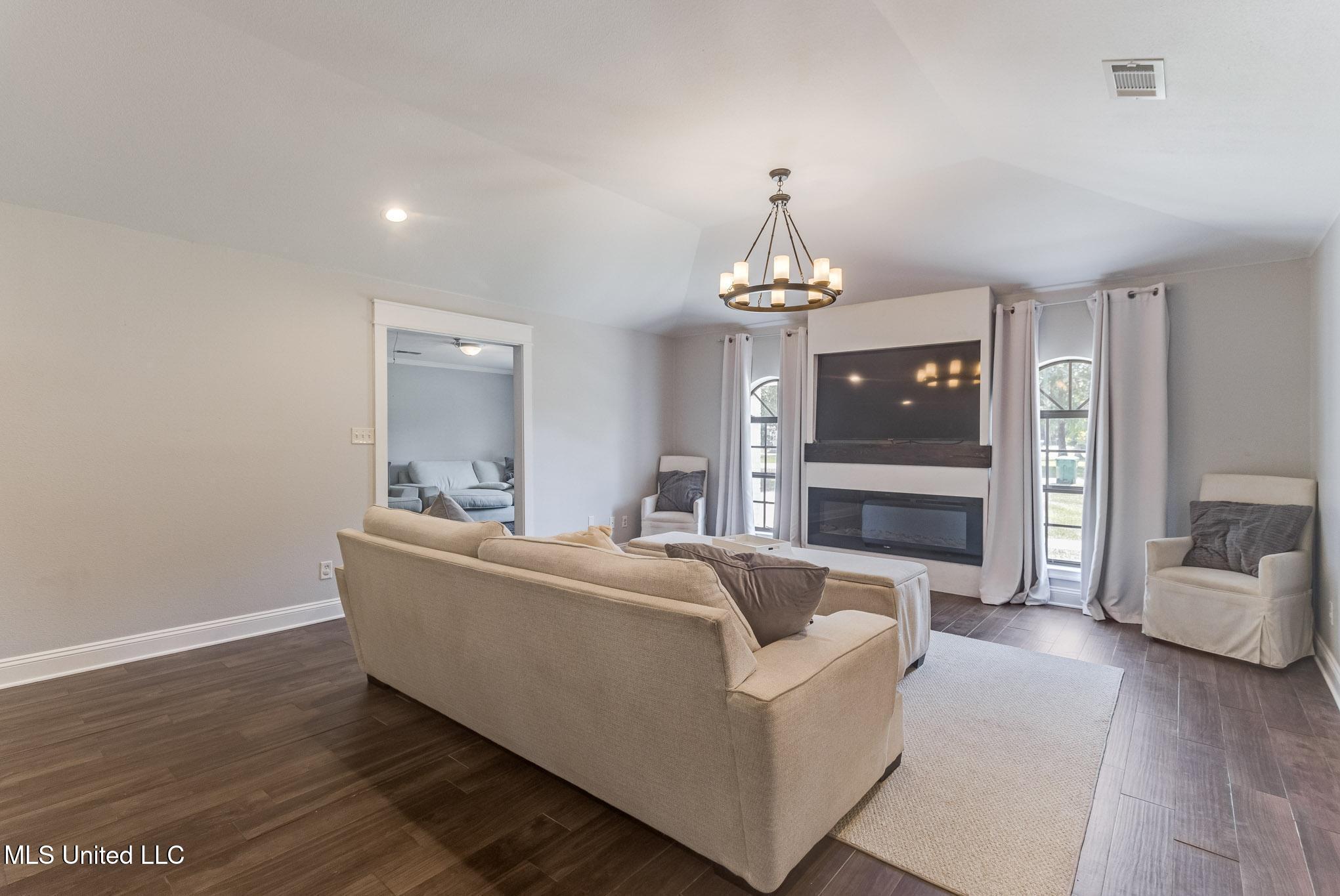 106 Piney Ridge Road Waveland, MS 39576 - Photo 14 of 25 IMG_5750