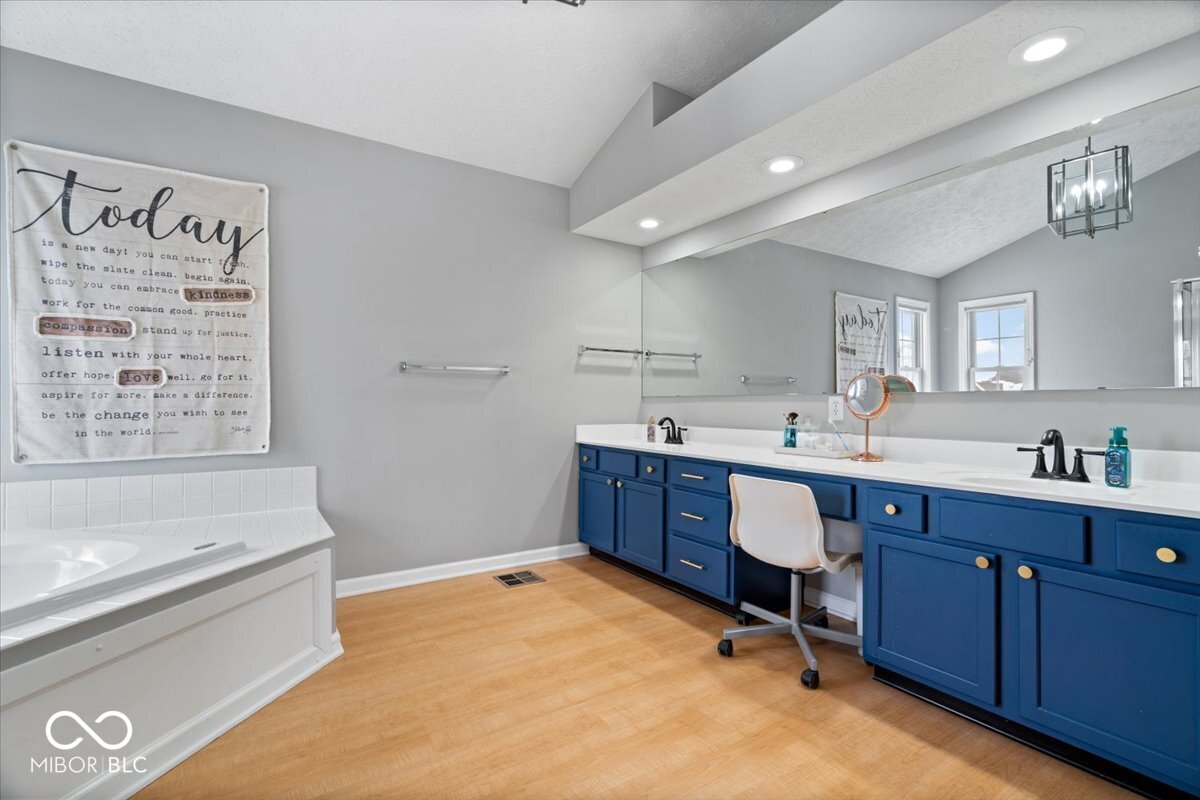 12351 Cobblestone Drive Fishers, IN 46037 - Photo 20 of 58