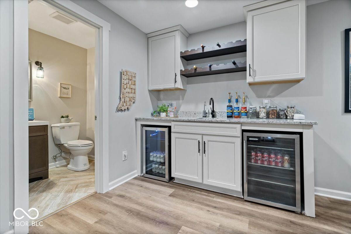 12351 Cobblestone Drive Fishers, IN 46037 - Photo 32 of 58