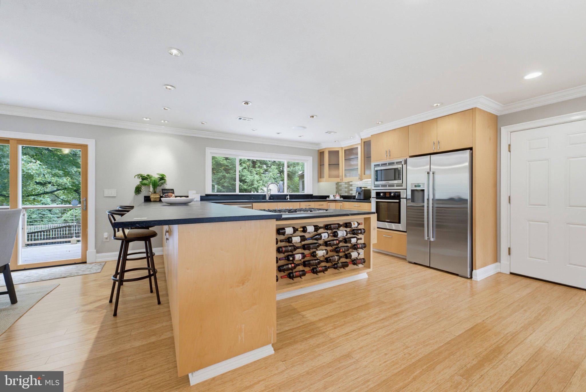 6342 Meriwether Lane Springfield, VA 22150 - Photo 4 of 48 Gallery Image 4