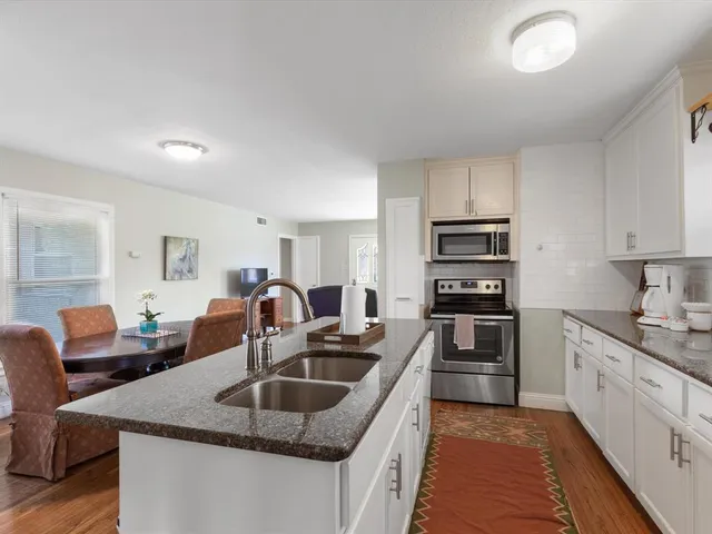 $499,900 | 4201 Anita Avenue, Fort Worth, TX 76109