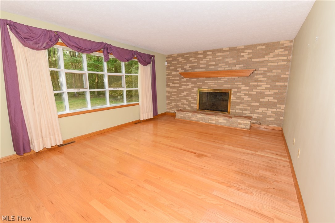 6591 Taylor Road Painesville, OH 44077 - Photo 3 of 19 Gallery Image 3
