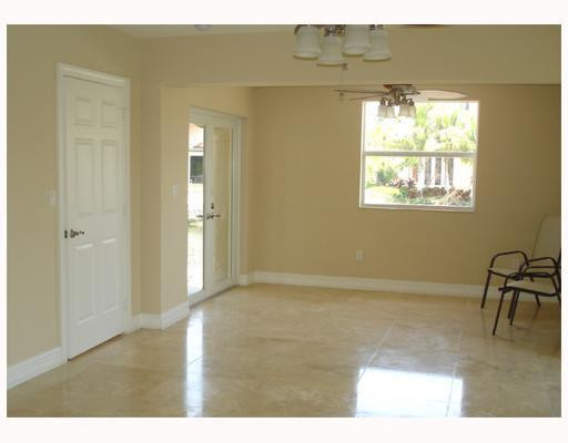 4130 Northeast 30th Avenue Lighthouse Point, FL 33064 - Photo 10 of 15 a view of empty room with window