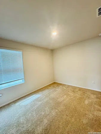 $1,950 | 417 Deborah Drive, New Braunfels, TX 78130