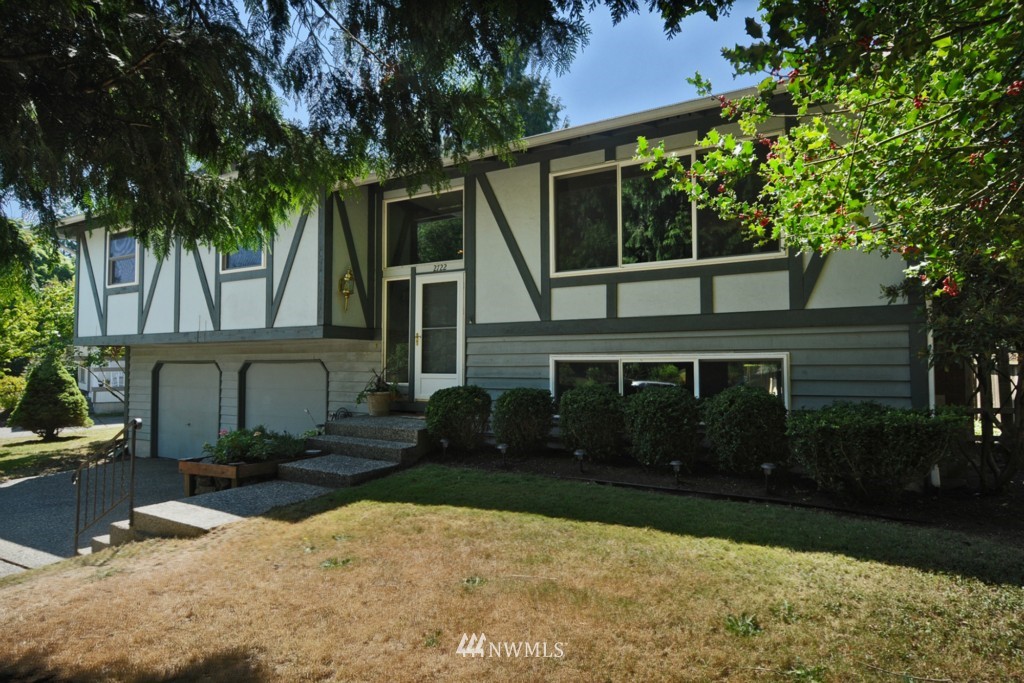 2722 166th Street Southeast Bothell, WA 98012 - Photo 1 of 18