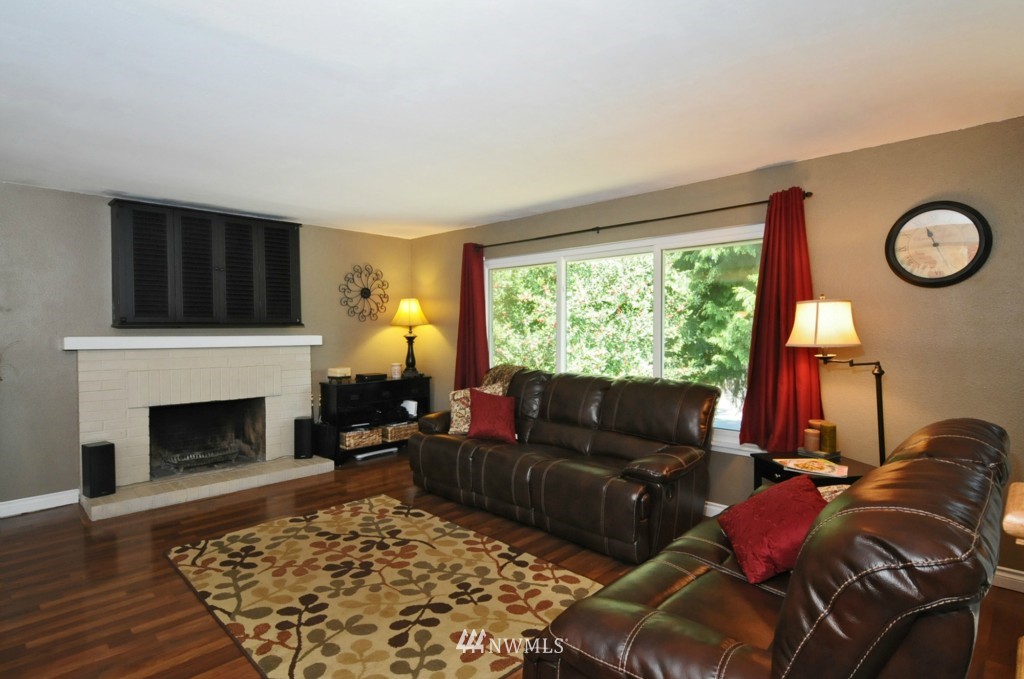 2722 166th Street Southeast Bothell, WA 98012 - Photo 2 of 18