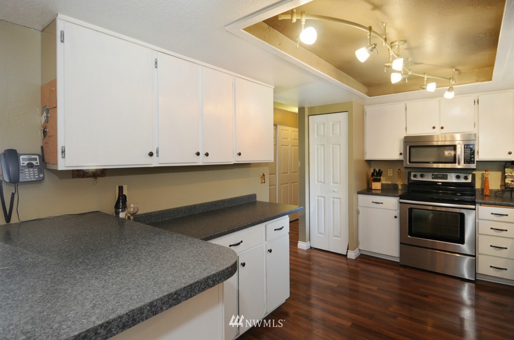 2722 166th Street Southeast Bothell, WA 98012 - Photo 9 of 18
