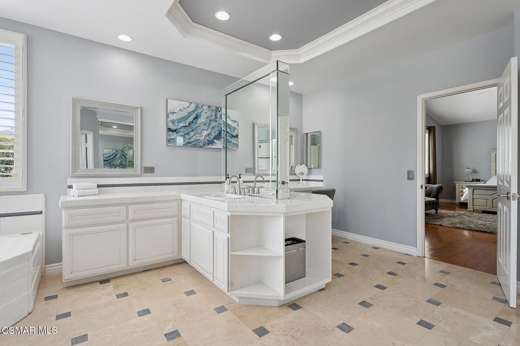 206 Shady Hills Court Simi Valley, CA 93065 - Photo 39 of 84