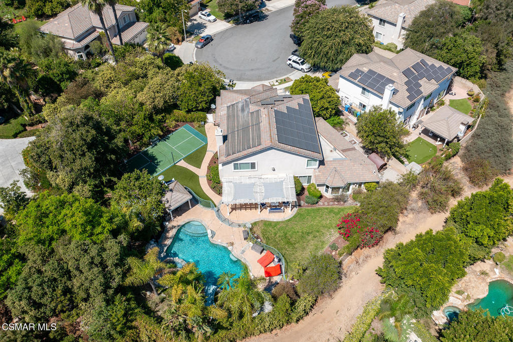 206 Shady Hills Court Simi Valley, CA 93065 - Photo 47 of 84