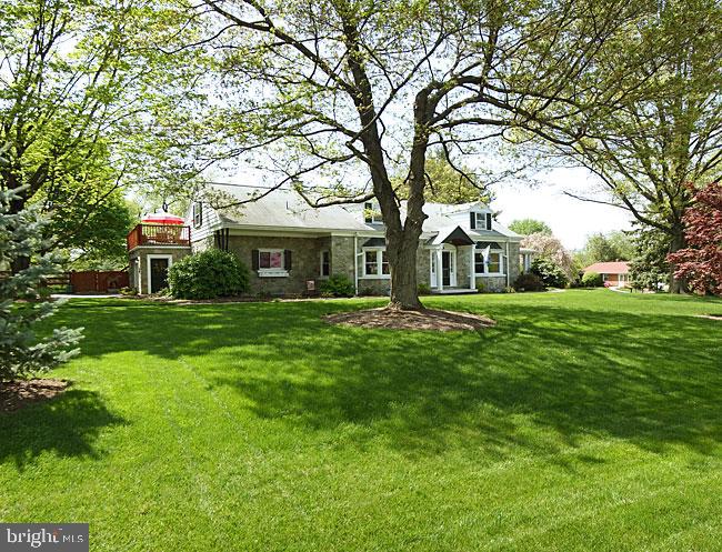 801 Hillaire Road Lancaster, PA 17601 - Photo 2 of 24 Gallery Image 2