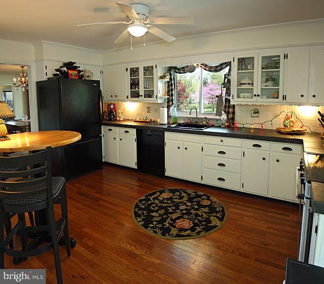 801 Hillaire Road Lancaster, PA 17601 - Photo 11 of 24 Gallery Image 11