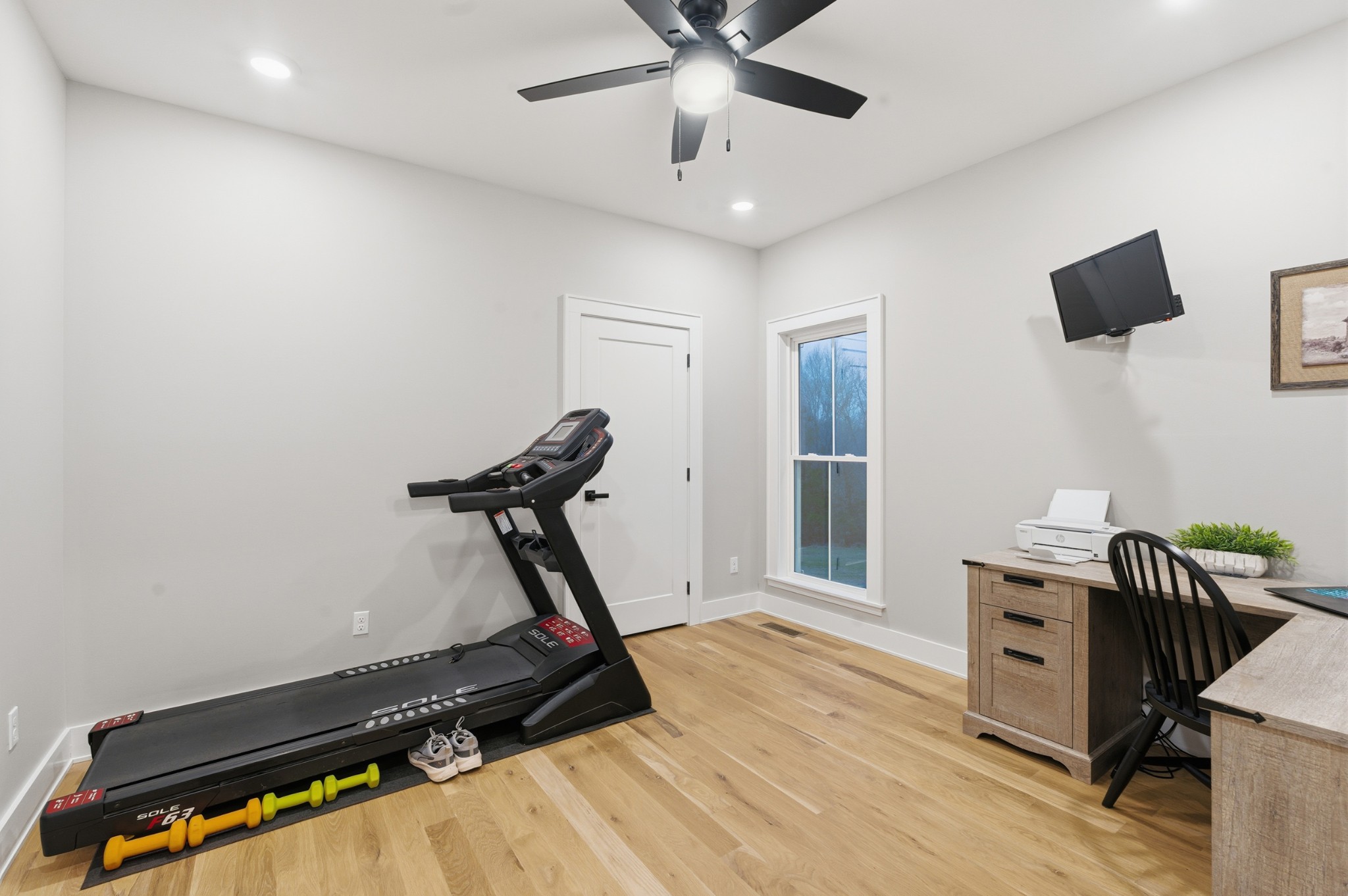 3055 Loren Lane Centerville, TN 37033 - Photo 21 of 40 a view of a room with gym equipment