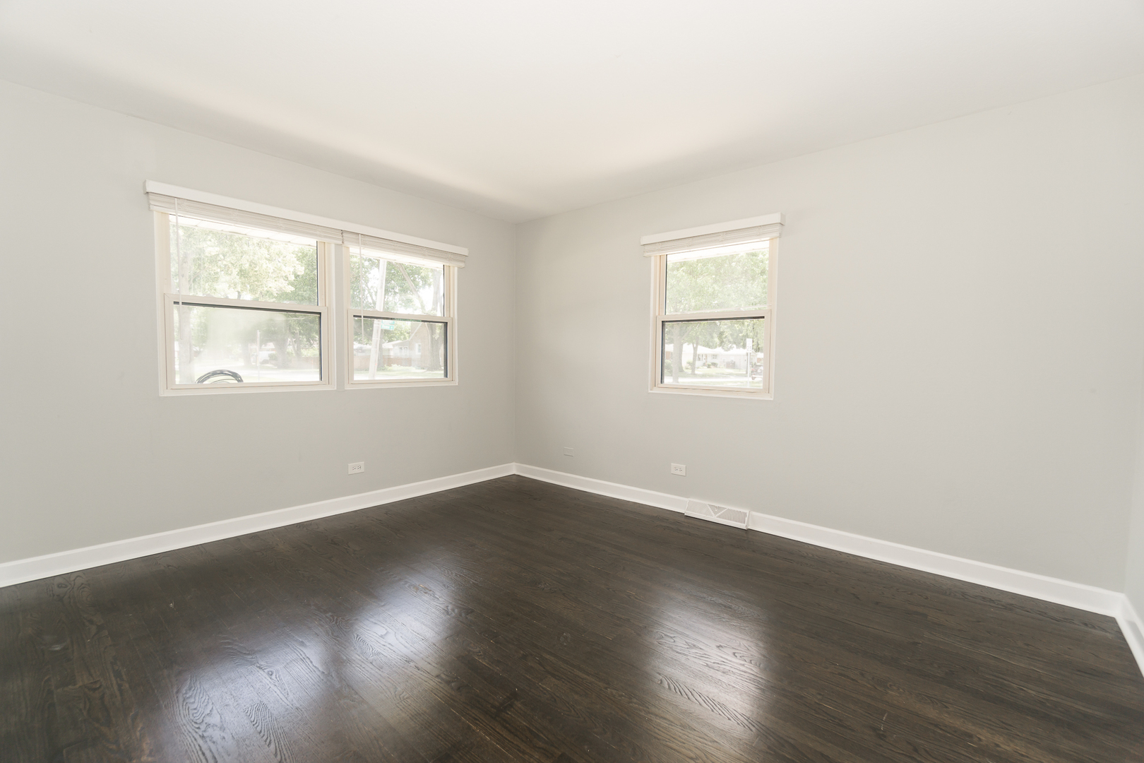 350 Home Avenue Itasca, IL 60143 - Photo 10 of 21