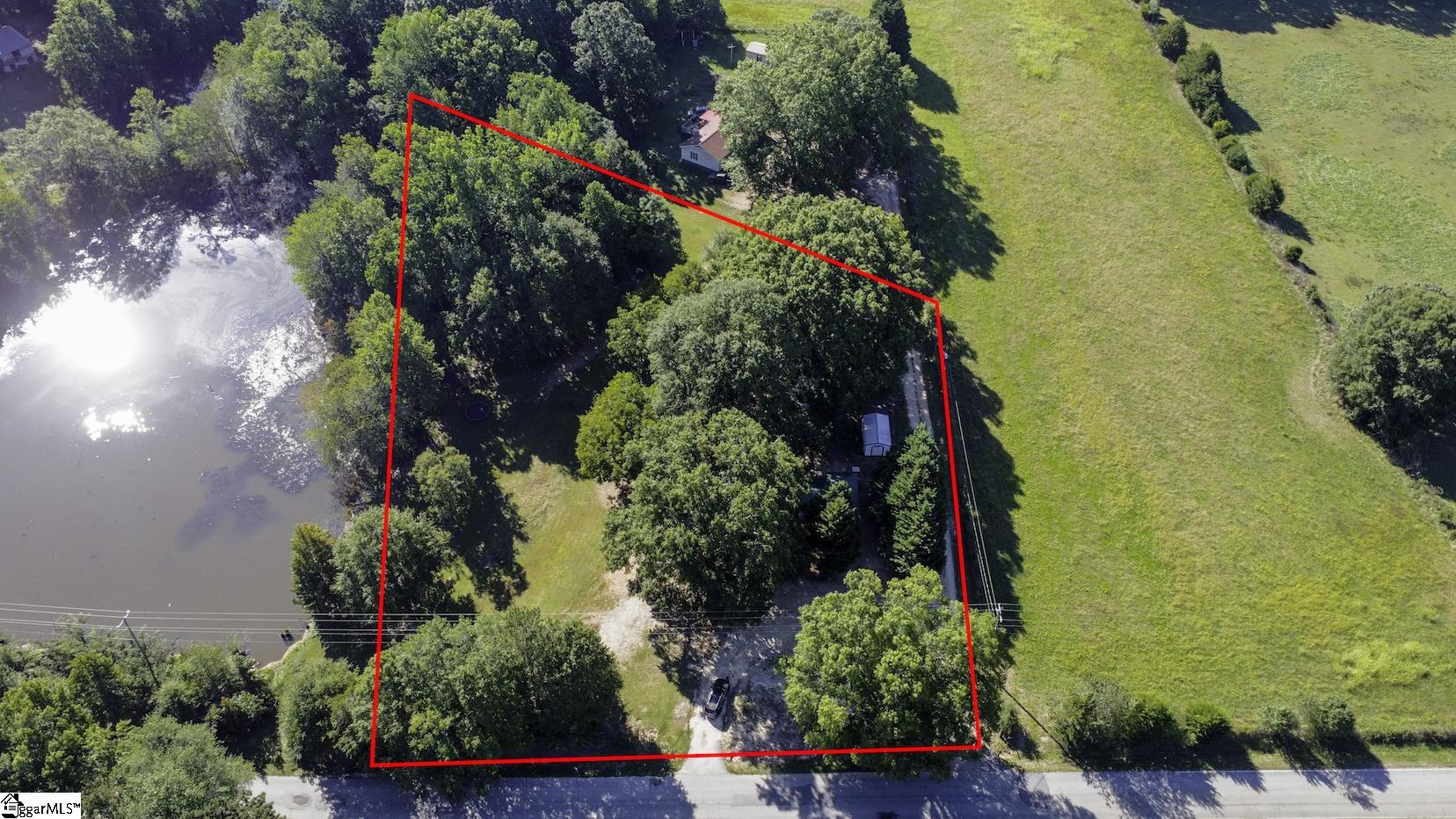 530 Rogers Road Pelzer, SC 29669 - Photo 4 of 26