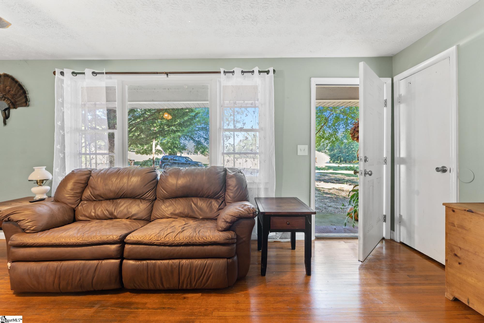 530 Rogers Road Pelzer, SC 29669 - Photo 5 of 26