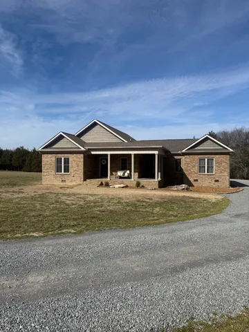 $585,000 | 39 Boning Road, Fayetteville, TN 37334