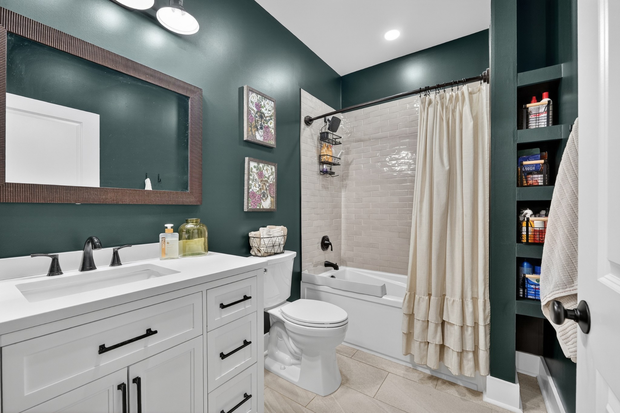 39 Boning Road Fayetteville, TN 37334 - Photo 29 of 43 a bathroom with a sink a toilet and shower