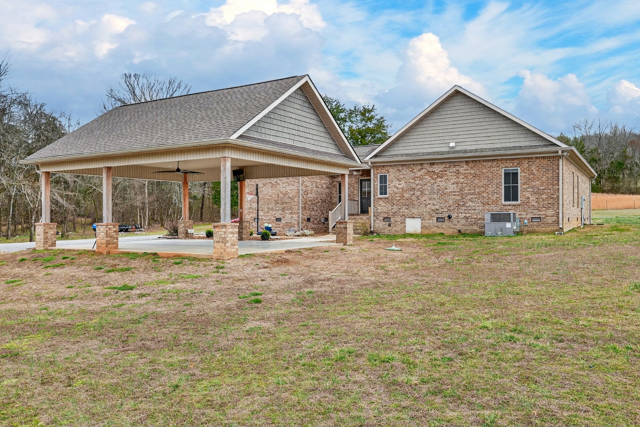 39 Boning Road Fayetteville, TN 37334 - Photo 6 of 43 a view of a house with backyard and porch