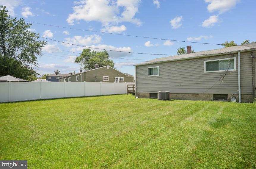 3307 Wild Cherry Road Baltimore, MD 21244 - Photo 4 of 30