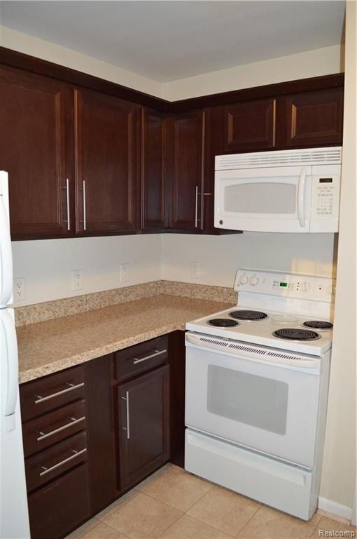 2804 Crooks Road Royal Oak, MI 48073 - Photo 30 of 42