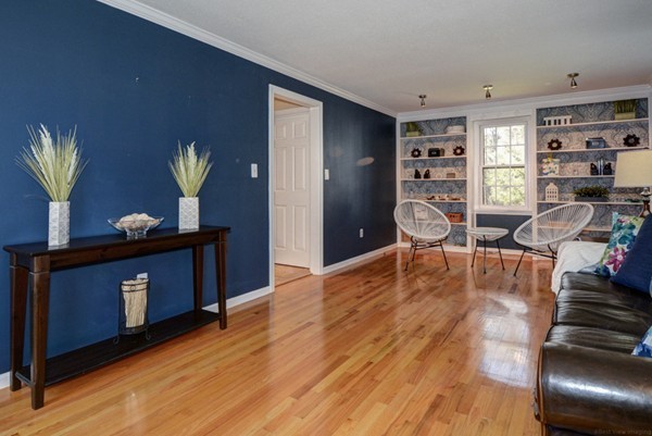 4 Sagamore Road Norfolk, MA 02056 - Photo 8 of 30 Gallery Image 8