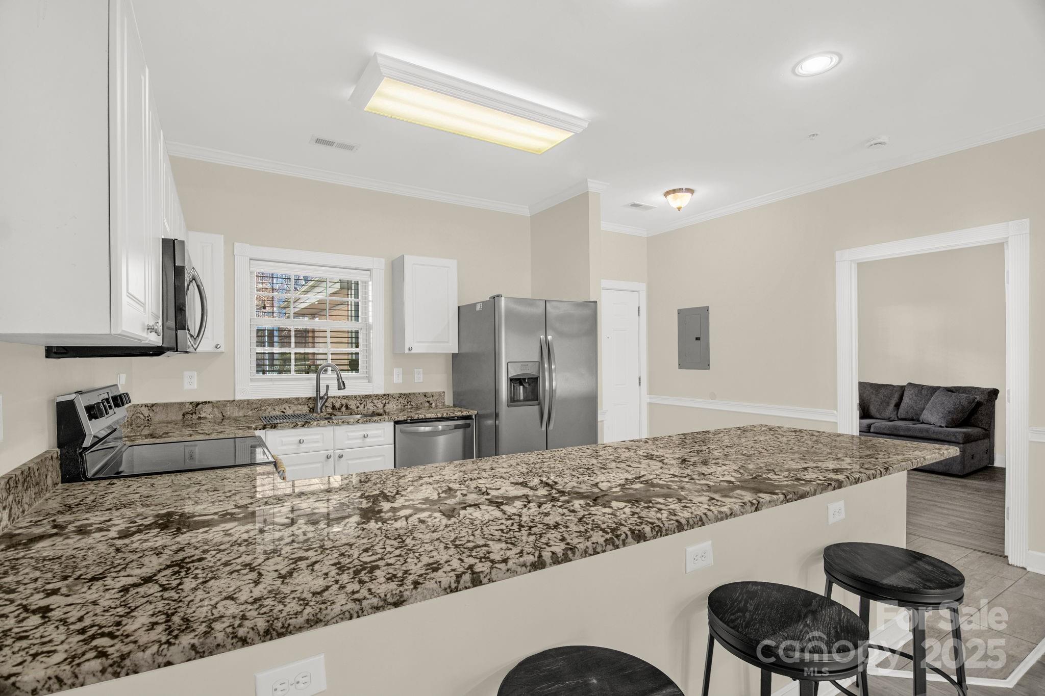 9047 Meadow Vista Road, Unit 104 Charlotte, NC 28213 - Photo 5 of 37