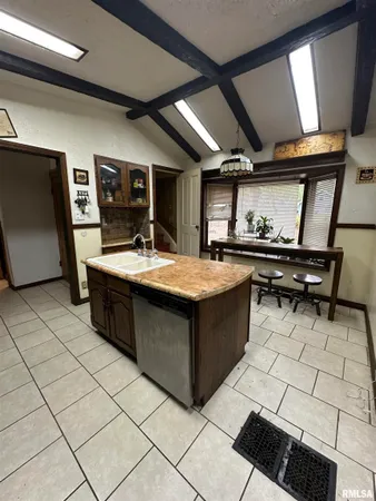 $135,000 | 429 East Frye Avenue, Peoria, IL 61603