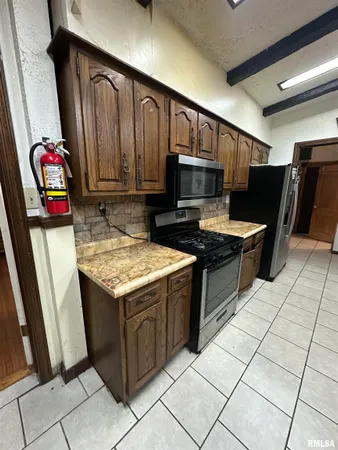 $135,000 | 429 East Frye Avenue, Peoria, IL 61603