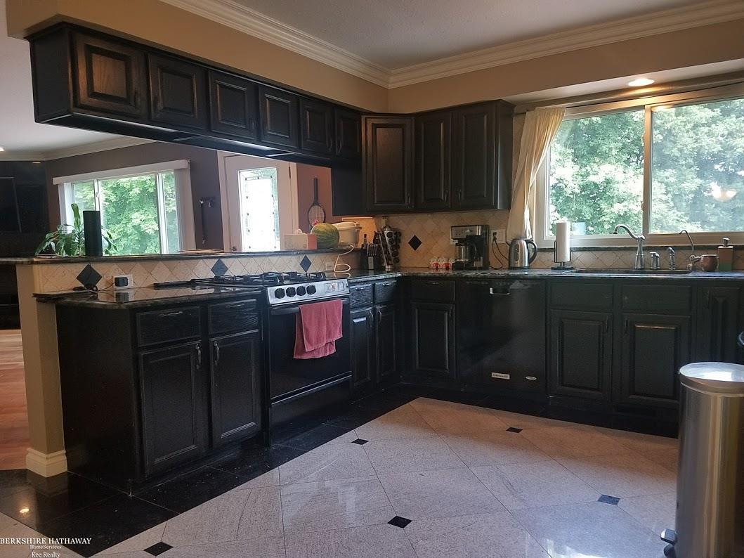 62508 Jewell Road Washington, MI 48094 - Photo 6 of 26 Gallery Image 6