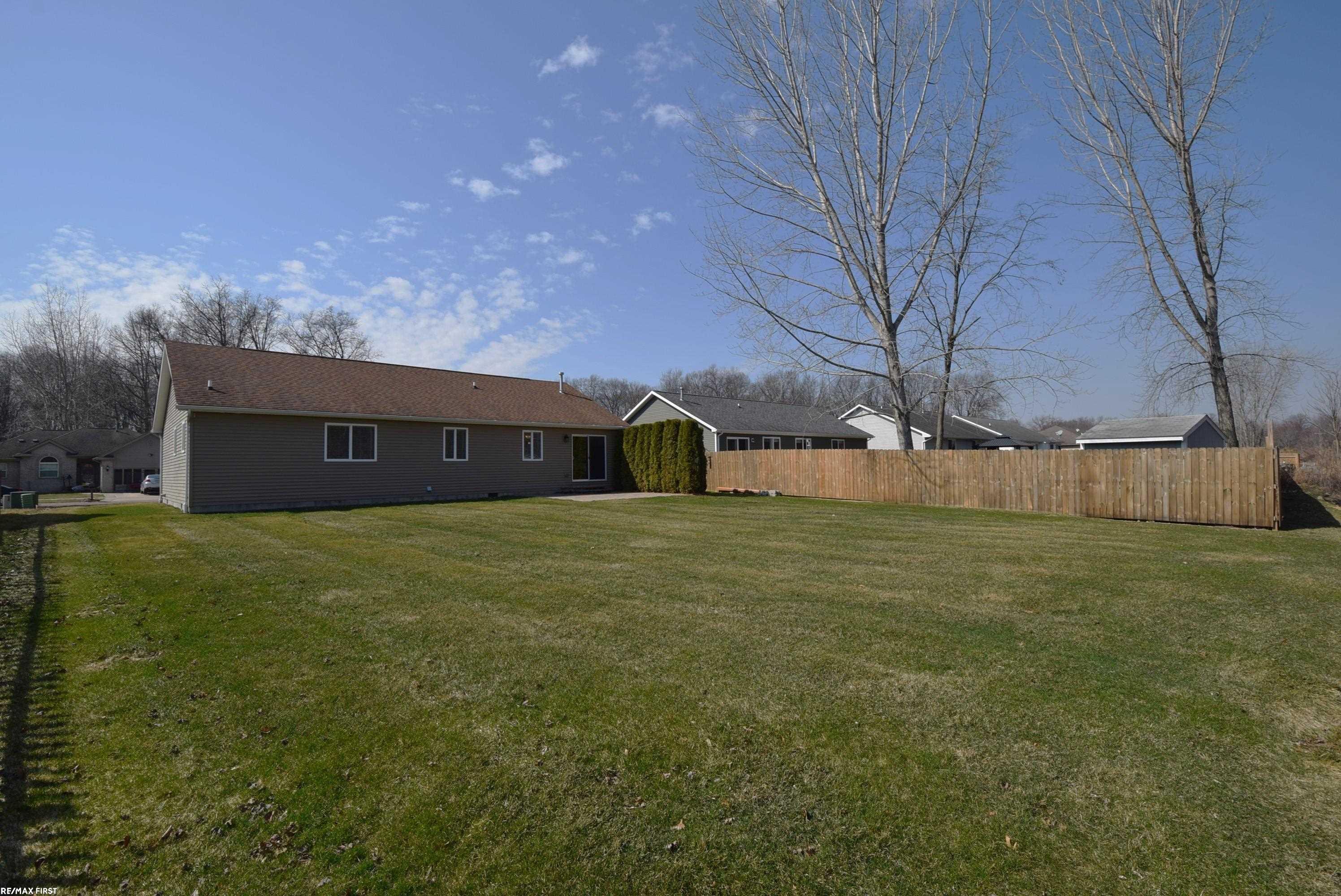 9541 Amy Road Algonac, MI 48001 - Photo 8 of 37