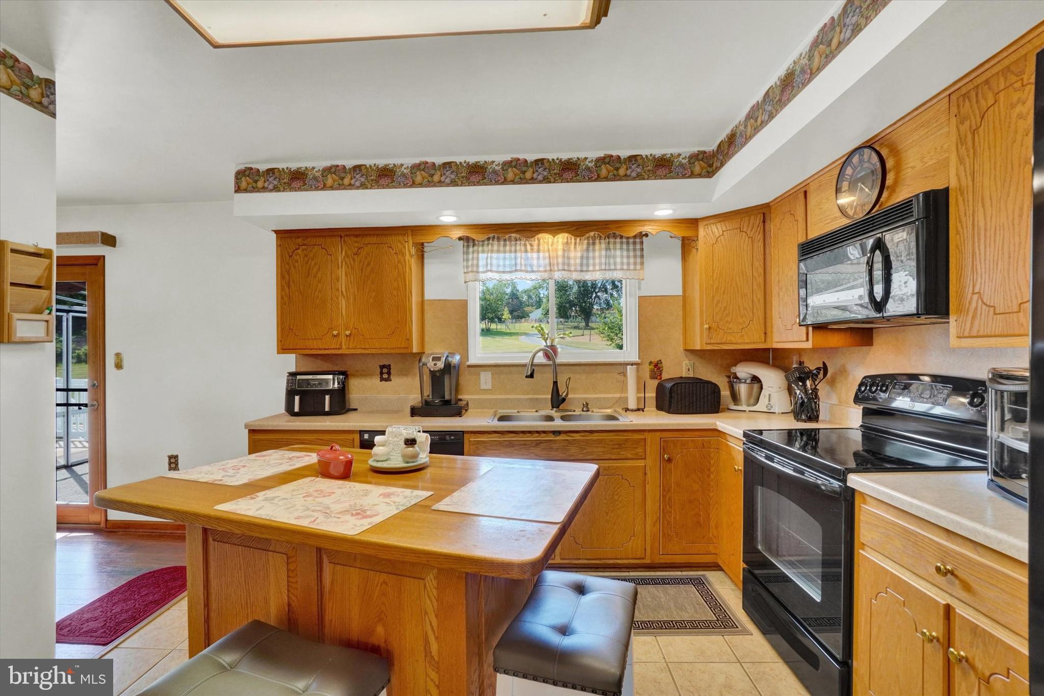 8076 Hickory Road Stewartstown, PA 17363 - Photo 15 of 55 Gallery Image 15